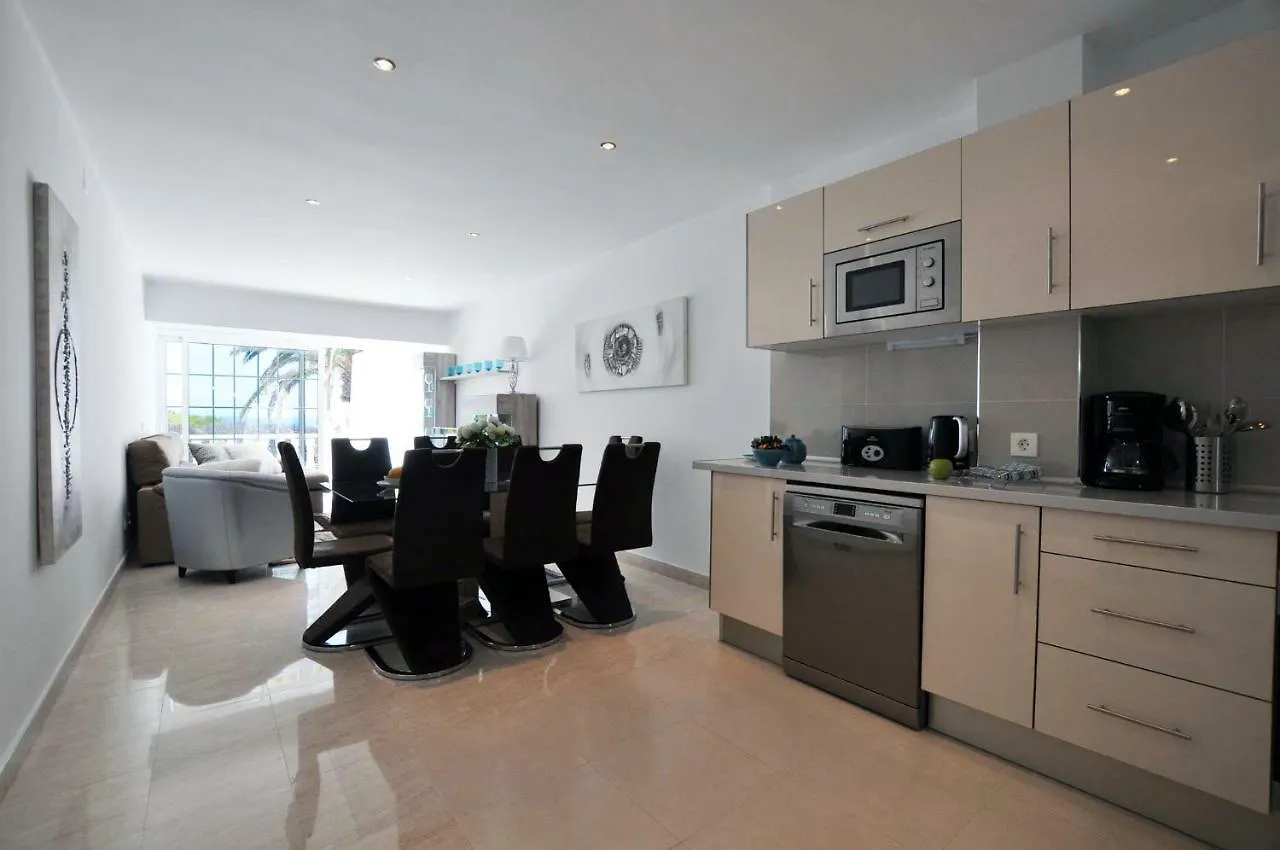 Nice Townhouse On The 1St Line By Altamarhomes Costa Adeje  Costa Adeje (Tenerife)
